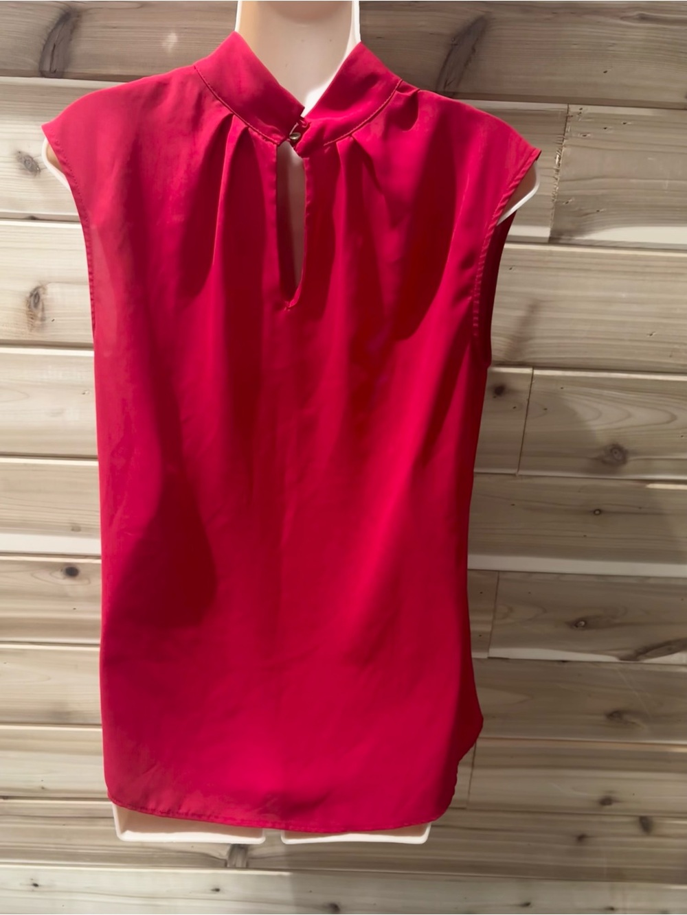 Sleeveless Red Ruffle Neck Blouse - Picture 2 of 3